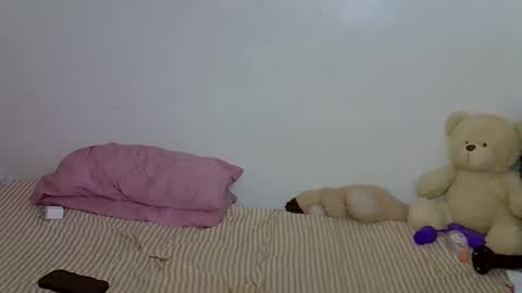 Snapshot of sexy_shava chatting on February 7, 2026, 6:39 am sexy_shava online show from February 7, 2026, 6:39 am