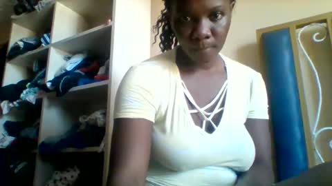 Snapshot of sexy_vivy1 chatting on November 15, 2025, 9:39 am sexy_vivy1 online show from November 15, 2025, 9:39 am