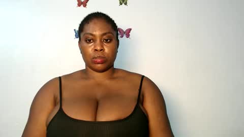 Snapshot of sexy_wetpussyy chatting on December 1, 2025, 11:54 pm Luna online show from December 1, 2025, 11:54 pm