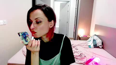 Snapshot of sexy_wise_kind chatting on December 18, 2024, 10:13 pm Mandy Green online show from December 18, 2024, 10:13 pm