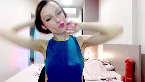 Snapshot of sexy_wise_kind chatting on February 25, 2025, 11:44 pm Mandy Green online show from February 25, 2025, 11:44 pm