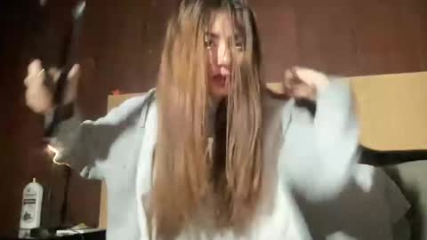 Snapshot of sexyaliceskay chatting on November 9, 2025, 12:31 am Alice Skay online show from November 9, 2025, 12:31 am