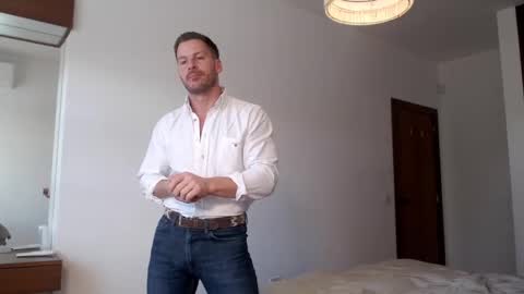 sexyandmarried online show from December 19, 2025, 2:35 pm