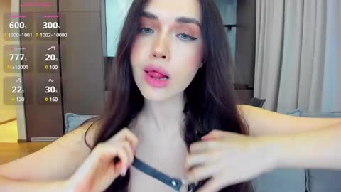 Snapshot of sexyangeloux chatting on December 18, 2024, 9:29 pm Lou online show from December 18, 2024, 9:29 pm