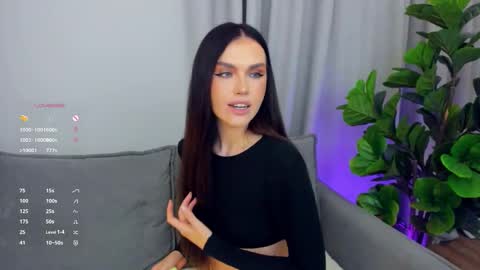 Snapshot of sexyangeloux chatting on September 9, 2025, 8:30 pm Lou online show from September 9, 2025, 8:30 pm