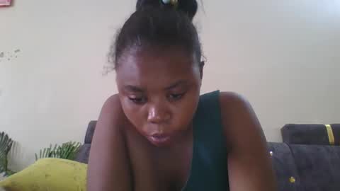 Snapshot of sexyapple2023 chatting on February 12, 2025, 9:42 am ashley online show from February 12, 2025, 9:42 am
