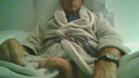 Snapshot of sexyasduck chatting on April 1, 2026, 9:43 am Astral Weeks online show from April 1, 2026, 9:43 am
