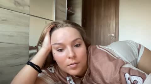 Snapshot of sexyayo666 chatting on October 3, 2025, 4:04 pm ALAYA online show from October 3, 2025, 4:04 pm