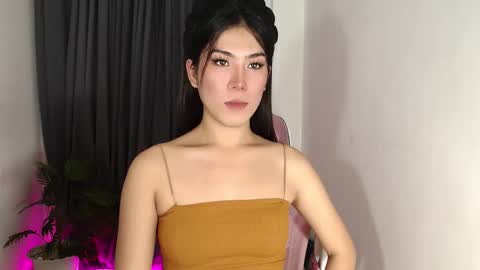 Lexie online show from October 3, 2025, 2:47 pm