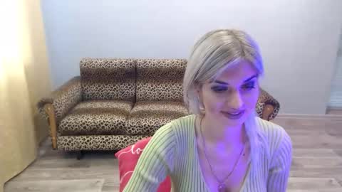 sexybeatriice online show from October 21, 2025, 6:25 am