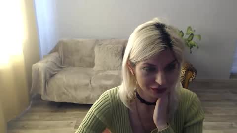 sexybeatriice online show from March 10, 2026, 7:35 am