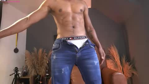 Snapshot of sexyblack1993 chatting on November 3, 2025, 11:22 am sexyblack online show from November 3, 2025, 11:22 am