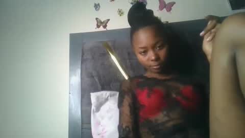 Snapshot of sexybuddy951434 chatting on November 16, 2025, 12:16 am sexybuddy951434 online show from November 16, 2025, 12:16 am