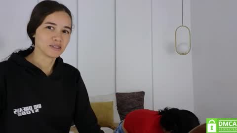 chanell and yina online show from November 30, 2025, 1:15 pm