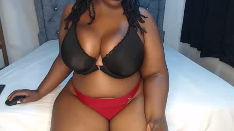 Snapshot of sexychocco_ chatting on September 21, 2025, 10:33 pm sexychocco online show from September 21, 2025, 10:33 pm