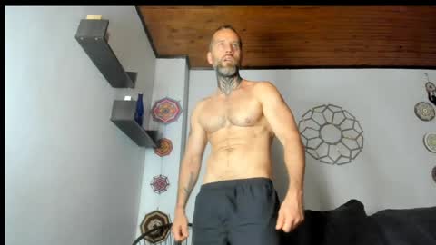 Antonioylola online show from May 14, 2026, 2:24 pm