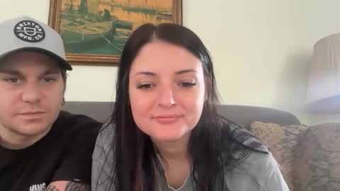 sexycouple41110 online show from February 4, 2026, 5:30 pm