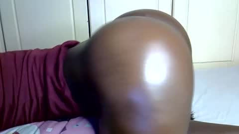 Sexycurvy 2580 online show from May 31, 2026, 4:20 am