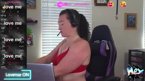Snapshot of sexydistraction1 chatting on March 11, 2025, 5:57 pm SexyDistraction online show from March 11, 2025, 5:57 pm