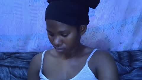 Snapshot of sexydoll002 chatting on September 17, 2025, 6:15 am sexydoll002 online show from September 17, 2025, 6:15 am