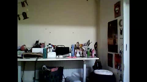 Snapshot of sexyemoprincess chatting on November 22, 2025, 9:36 pm Wouldntyouliketoknow online show from November 22, 2025, 9:36 pm