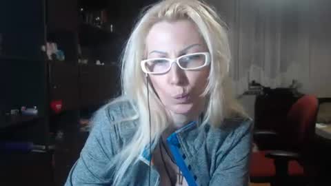 Snapshot of sexyeni chatting on March 2, 2025, 12:42 am ENI pvt moan your name WHEN I M NOT online you tell me in SNAPCHAT deal yes add me... FREE TWITTER magiconline101...... online show from March 2, 2025, 12:42 am
