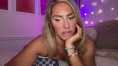 Ashley Love online show from May 25, 2026, 1:06 pm