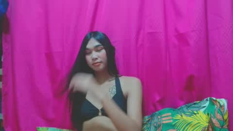 Snapshot of sexyhornyts4u chatting on April 8, 2026, 11:32 am sexyhornyts4u online show from April 8, 2026, 11:32 am