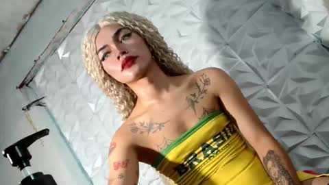 sexyhotbabe18 online show from March 2, 2026, 3:41 pm