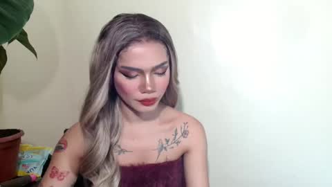 sexyhotbabe18 online show from April 19, 2026, 8:11 pm