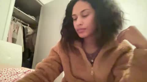 Jenny online show from December 16, 2024, 1:10 am