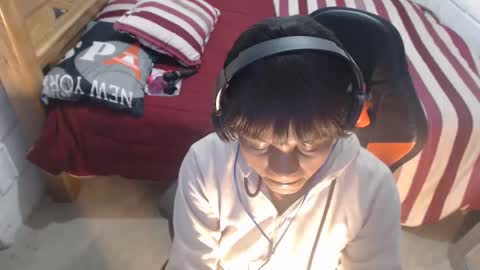 sexyjustin202 online show from October 12, 2025, 2:32 am