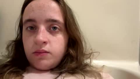 sexykitten2519535 online show from October 25, 2025, 5:08 pm