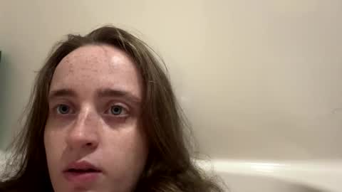 sexykitten2519535 online show from October 26, 2025, 7:09 pm