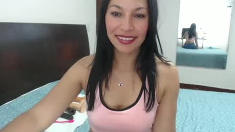 Snapshot of sexylatina_31 chatting on April 9, 2026, 8:36 pm Michell online show from April 9, 2026, 8:36 pm