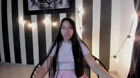Snapshot of sexylaurita4u chatting on December 24, 2024, 3:16 pm laura online show from December 24, 2024, 3:16 pm