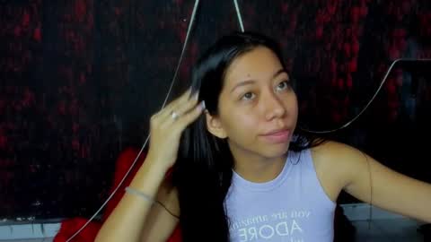 Snapshot of sexylaurita4u chatting on December 28, 2024, 11:52 am laura online show from December 28, 2024, 11:52 am