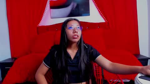 Snapshot of sexylaurita4u chatting on January 23, 2025, 12:09 pm laura online show from January 23, 2025, 12:09 pm