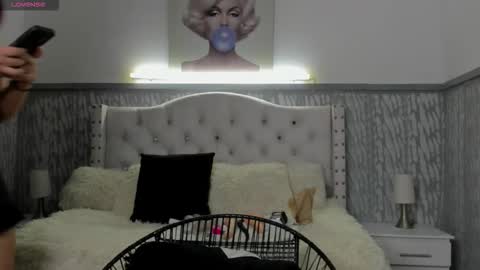 laura online show from March 19, 2026, 11:25 am