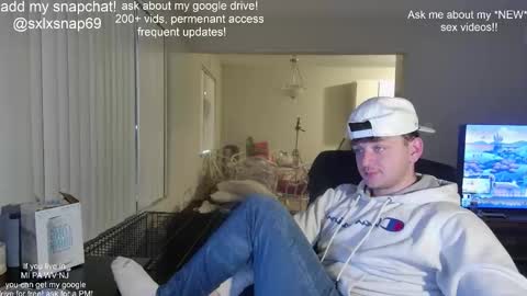 Snapshot of sexylax69 chatting on November 16, 2025, 1:22 am sexylax69 online show from November 16, 2025, 1:22 am
