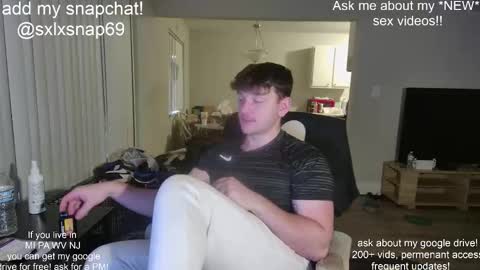 Snapshot of sexylax69 chatting on November 25, 2025, 1:49 am sexylax69 online show from November 25, 2025, 1:49 am