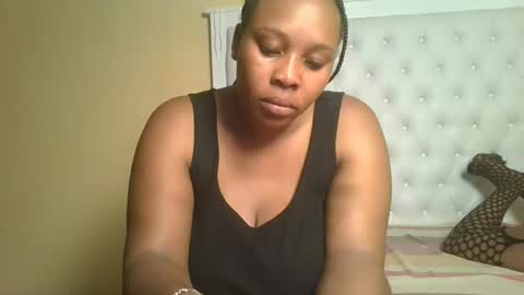 Snapshot of sexylily25 chatting on October 22, 2025, 2:23 am lily online show from October 22, 2025, 2:23 am