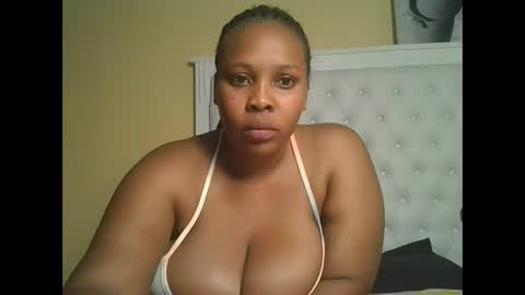 Snapshot of sexylily25 chatting on October 22, 2025, 3:01 pm lily online show from October 22, 2025, 3:01 pm