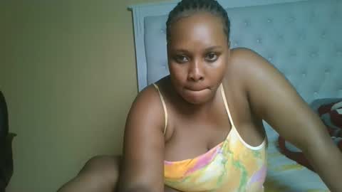 Snapshot of sexylily25 chatting on October 24, 2025, 10:33 am lily online show from October 24, 2025, 10:33 am