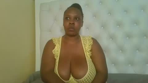 Snapshot of sexylily25 chatting on November 24, 2025, 5:12 pm lily online show from November 24, 2025, 5:12 pm