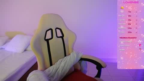 sexyloba  independent model online show from March 25, 2026, 11:55 pm