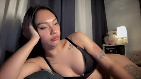 maxine online show from March 31, 2026, 9:37 pm