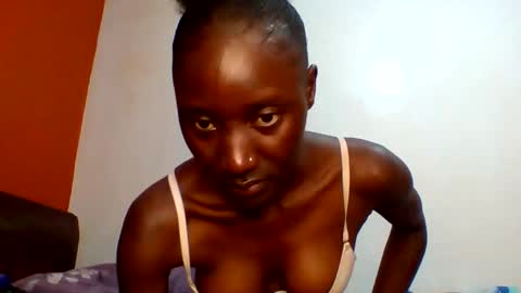 sexylucia5 online show from May 2, 2026, 10:04 pm