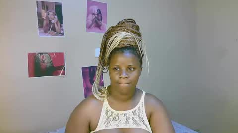 Snapshot of sexylucy33 chatting on March 8, 2026, 11:19 pm sexylucy33 online show from March 8, 2026, 11:19 pm