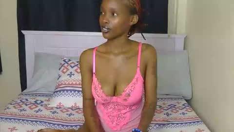 sexyluha online show from October 20, 2025, 1:44 pm